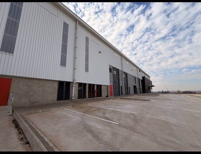 22,455M² WAREHOUSE TO LET IN WITFONTEIN